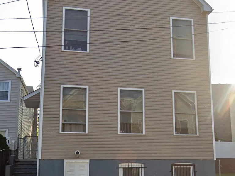 332 New St #1 — Photo 6