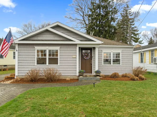 87 Chalker Beach Road, Old Saybrook, CT 06475