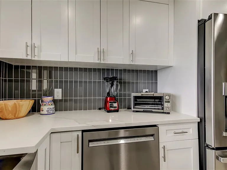 1290 Gulf Blvd #1102 — Photo 17