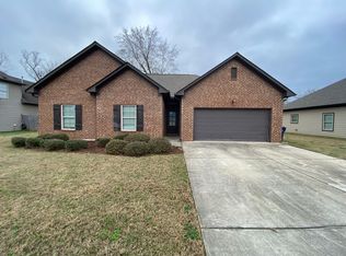 108 Falling Waters Ln, Maylene, AL 35114