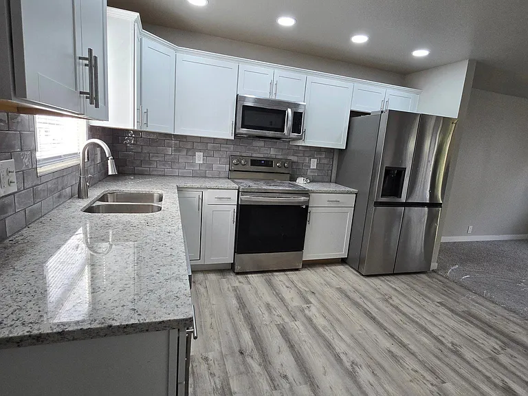 410 Springfield Ave — Photo 4