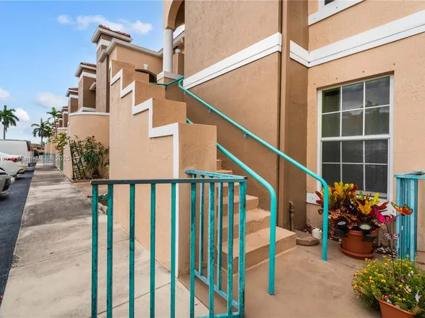 6636 SW 130th Pl APT 1306, Miami, FL 33183