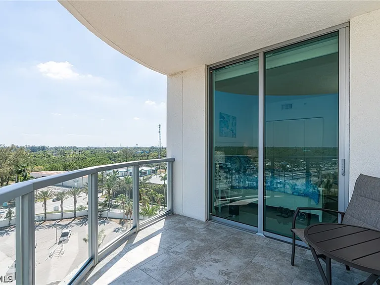 3000 Oasis Grand Blvd #801 — Photo 22
