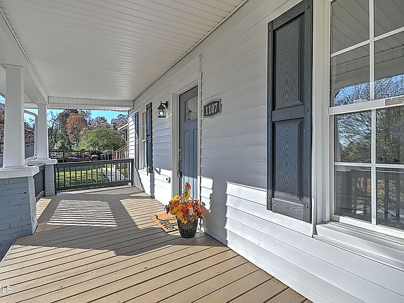 5th image of 1107 Miller Street
