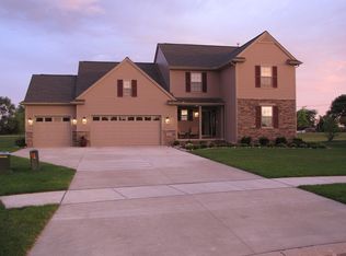 432 Marblewood Ln, Saline, MI 48176