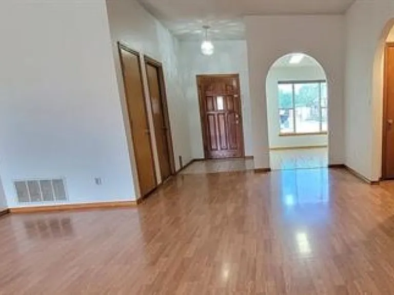 972 Mimosa Ave — Photo 4