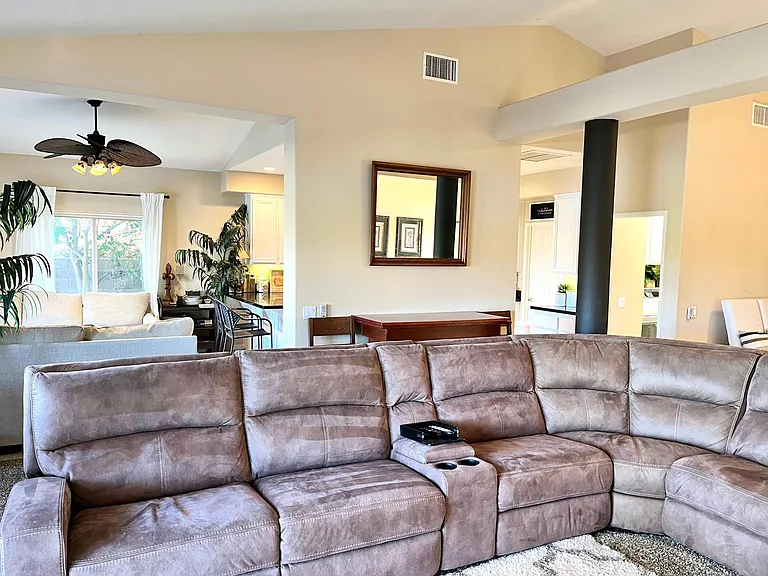 45235 Crystal Springs Dr — Photo 19