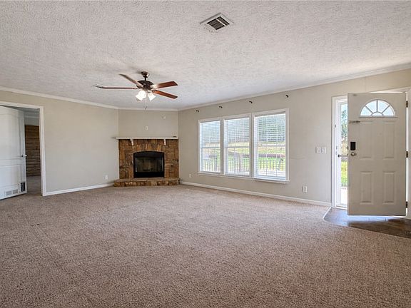 3rd image of 220 Samuel Camp Rd