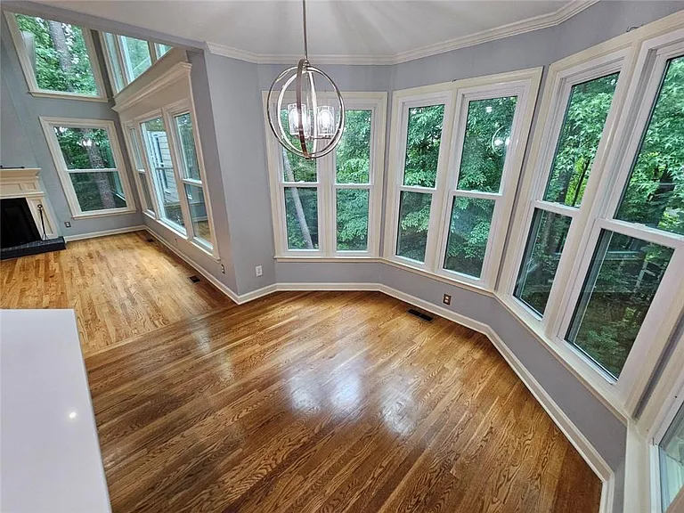 430 Eastbourne Way — Photo 13