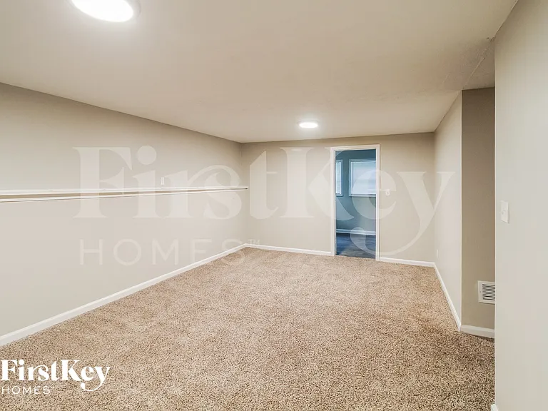 732 Harness Ct — Photo 13