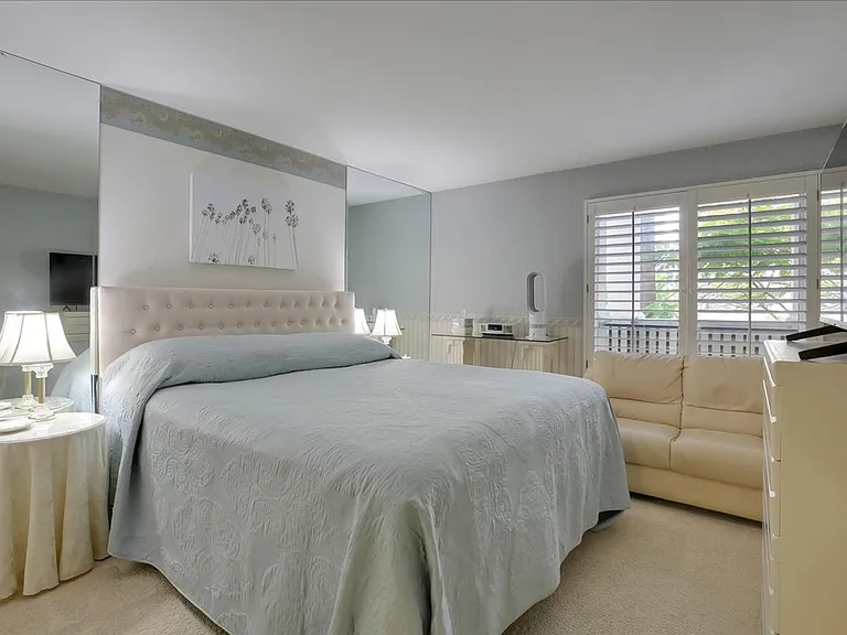438 Por La Mar Cir — Photo 17