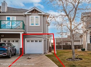 39 Hidden Creek Pl NW #104, Calgary, AB T3A6B9