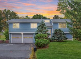 1 Sycamore Rd, Brewster, NY 10509