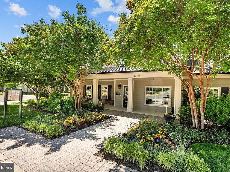 44125 Peirosa Ter — Photo 31