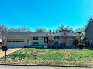 1717 S Date Ave, Broken Arrow, OK 74012