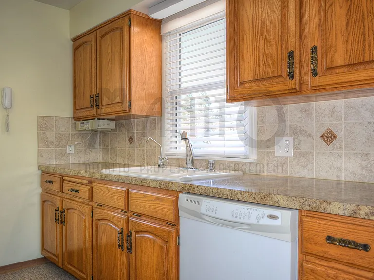 5127 N Walnut St — Photo 13