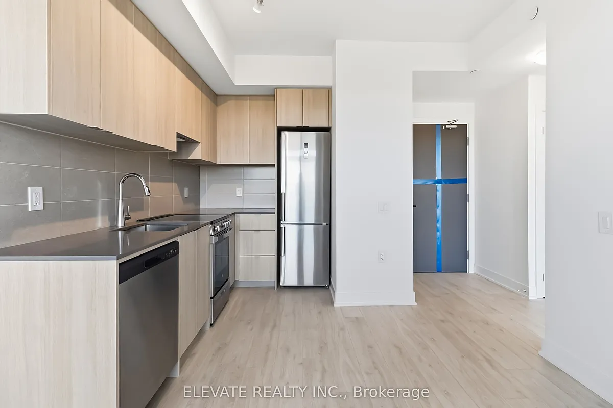 Building Photo - 2088 James St #811
