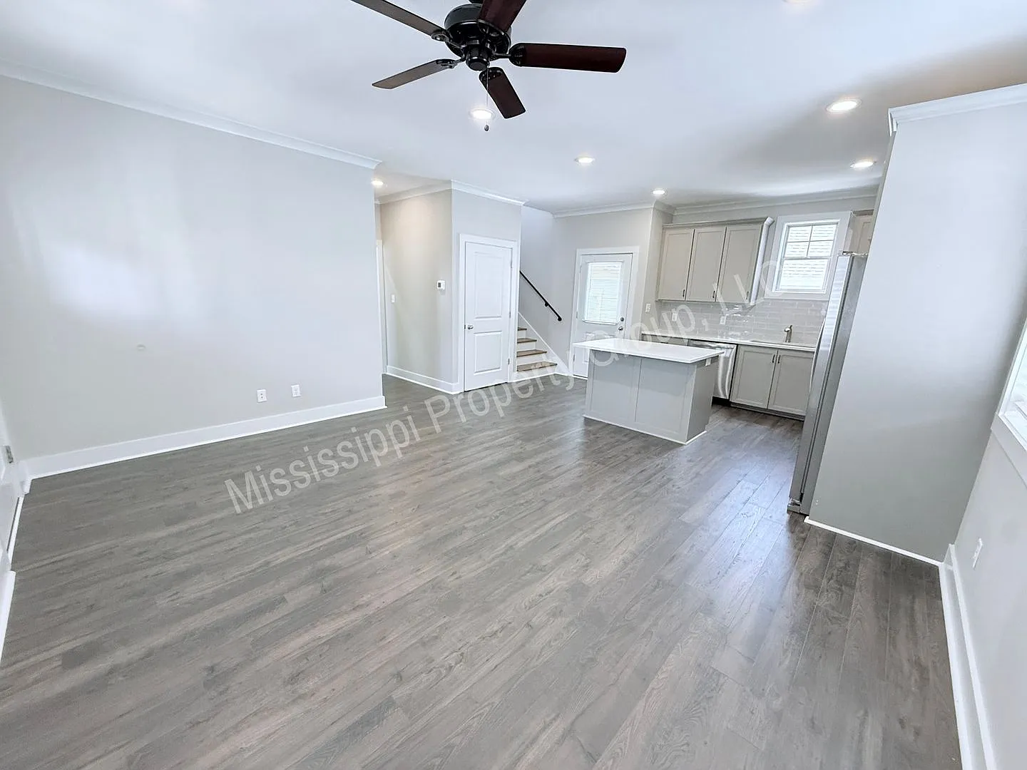 2br/2ba For Rent — Photo 3