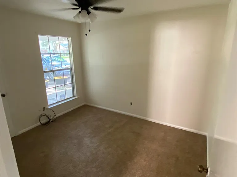 2220 Ripple Creek Dr — Photo 7