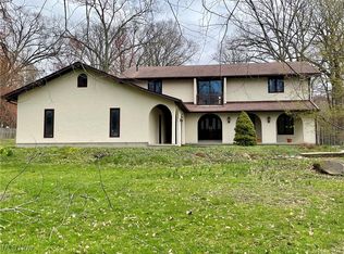 1995 Claus Rd, Vermilion, OH 44089