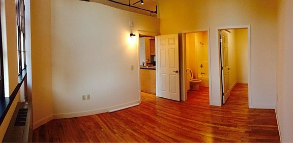5th image of 41 Melville St APT 105