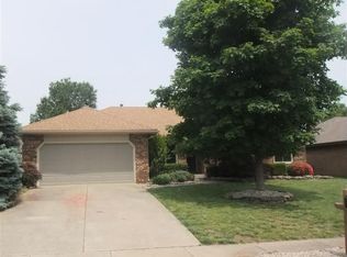 3835 S Crystal Pl, Springfield, MO 65807