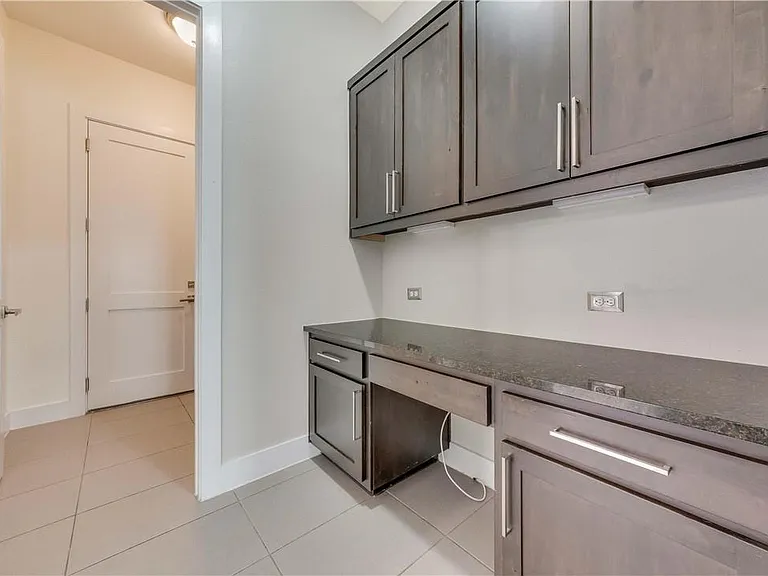 309 W Jeffrey David Ln — Photo 19
