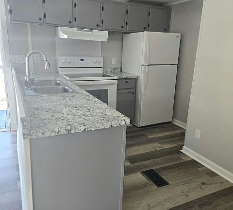 3rd image of 1325 Wenlon Dr Lot 103