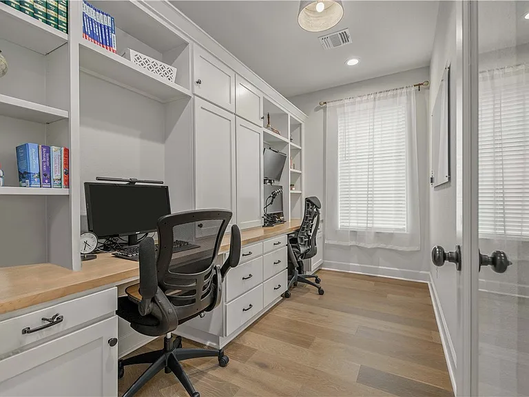4309 Batona Ct — Photo 15