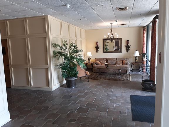 2nd image of 619 King St APT 805