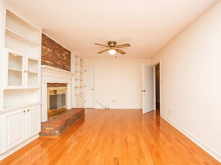 3924 Arline Dr — Photo 5