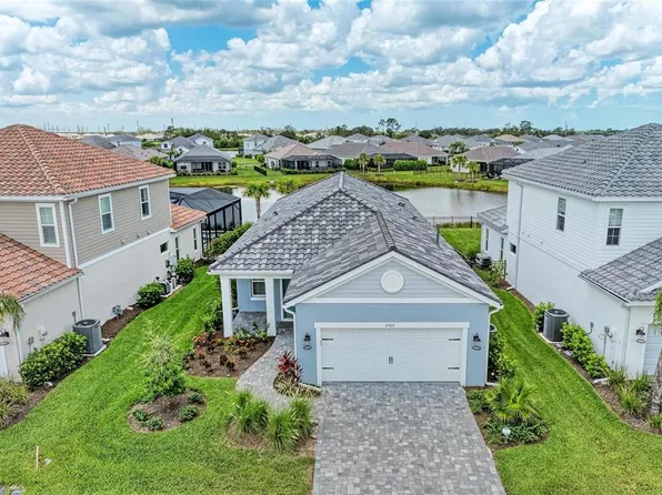 2565 Star Apple Way, Sarasota, FL 34240