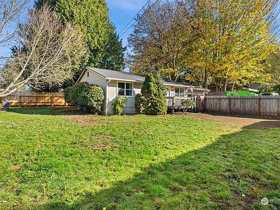 2nd image of 2132 NW Mulholland Boulevard
