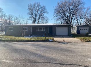453 S 3rd St, Colwich, KS 67030