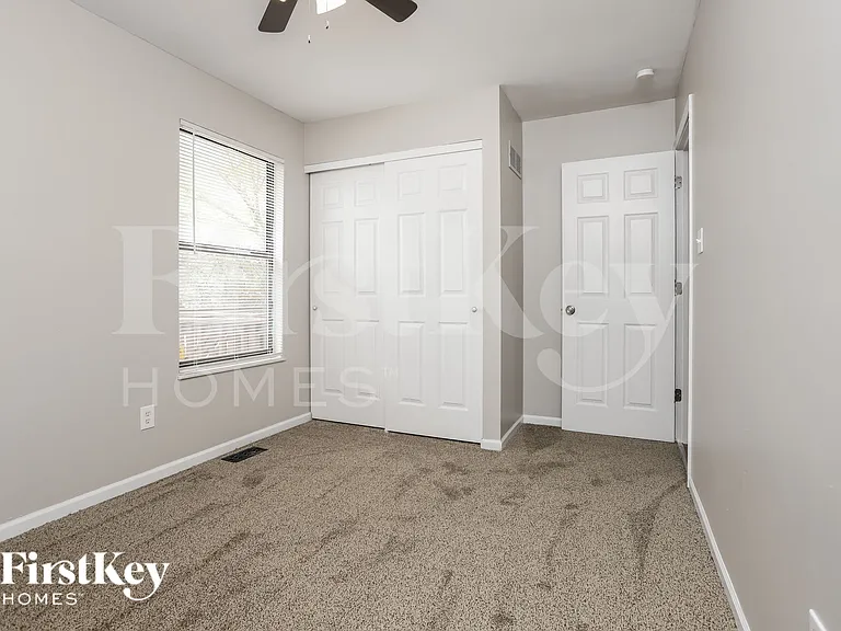 221 Brookmont Farm Ct — Photo 14