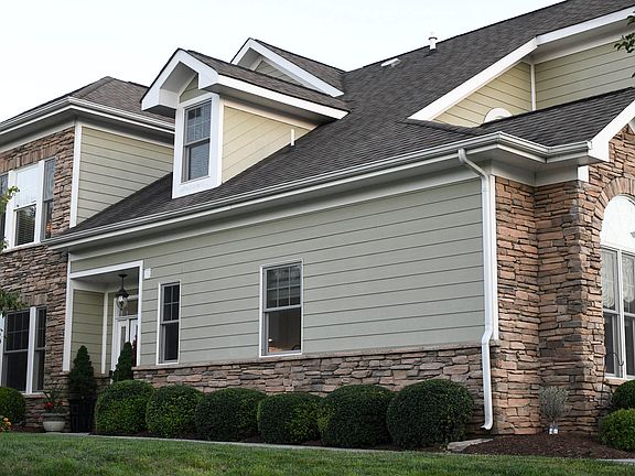 2nd image of 4951 Towne Dr