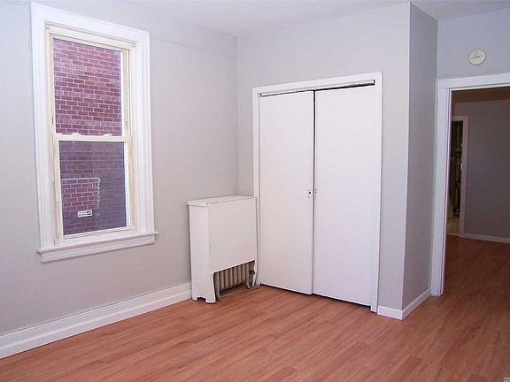 3rd image of 8631 102nd St
