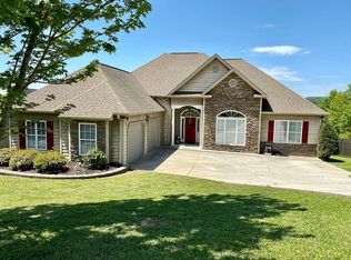 21 Crane Ln, Ringgold, GA 30736