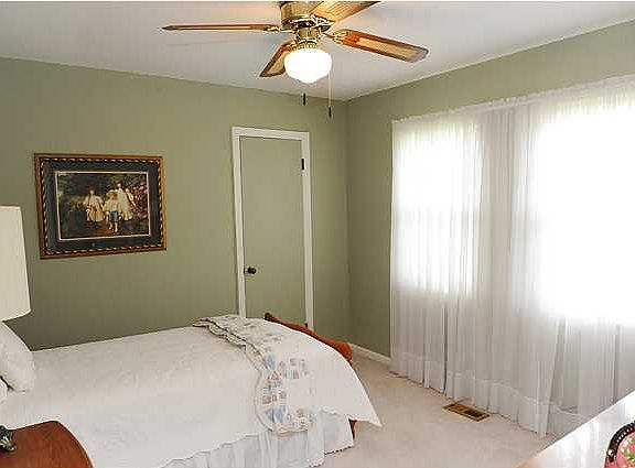 4th image of 4334 Esterbrook Dr