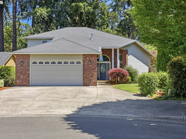 170 Daniel Dr, Eugene, OR 97404