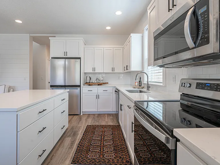 3598 NE Jacob St — Photo 3