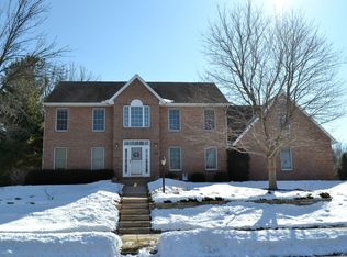 830 W Scottwood Dr, Peoria, IL 61615