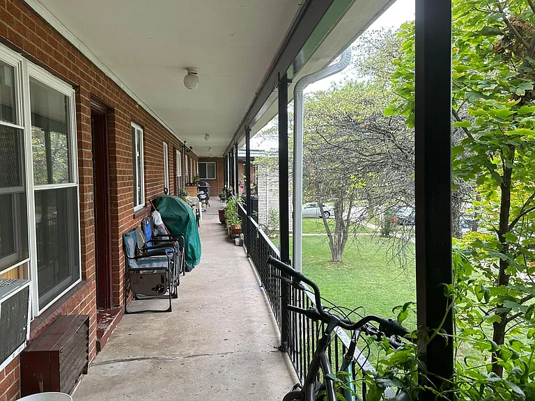 1121 Birch Dr — Photo 4