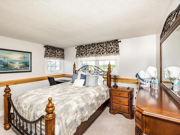 71 Maxwell Dr — Photo 19