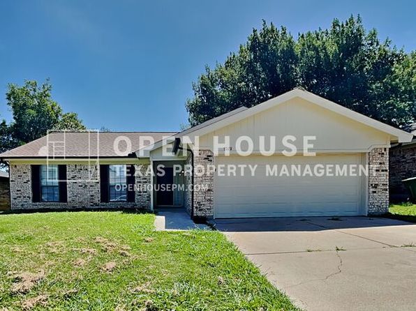 7928 Meadowbrook Dr