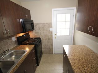 140 Old Ballwin Rd APT C, Ballwin, MO 63021