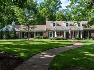10 Twin Springs Ln, Saint Louis, MO