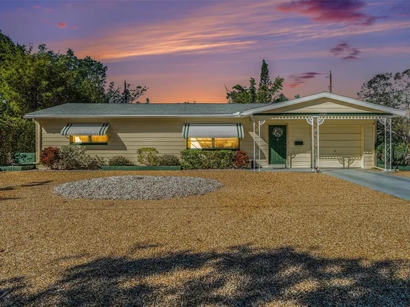 3992 60th St N, Saint Petersburg, FL 33709