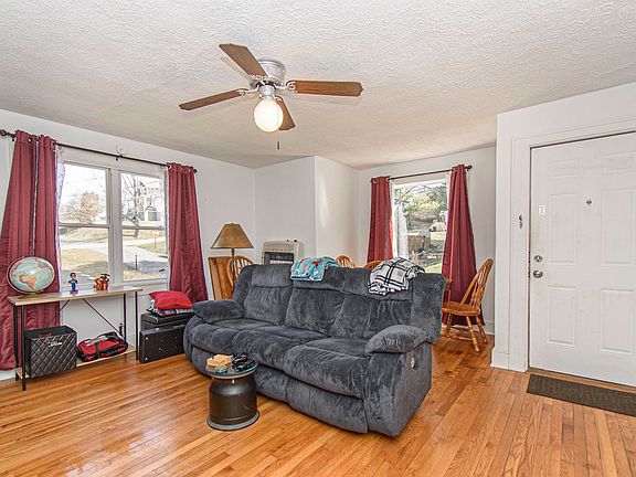 5th image of 312 Lexington Ave