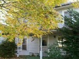 22 N Smith St, Dellroy, OH 44620